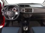 Toyota Yaris SE 5-Door 2011 года (US)